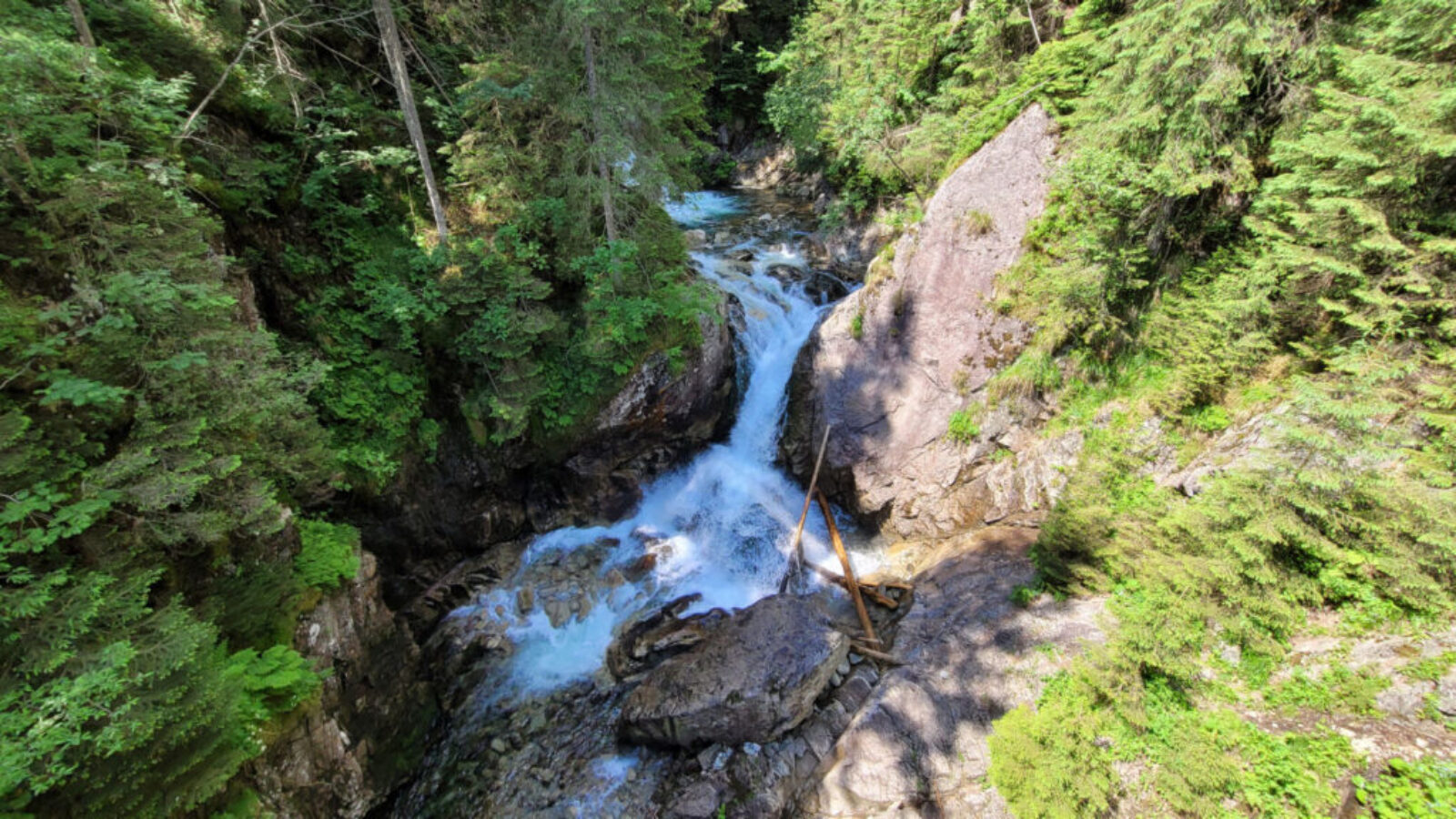 Najbardziej malownicze wodospady w Polsce, które musisz zobaczyć